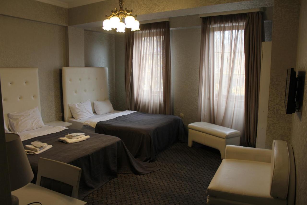 Hotel Plaza Tbilisi Zewnętrze zdjęcie