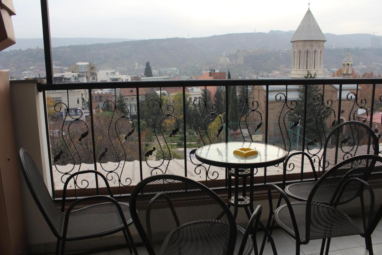Hotel Plaza Tbilisi Zewnętrze zdjęcie